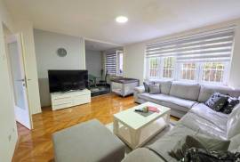 Trosoban stan Marijin Dvor, 73 m2, Sarajevo – Centar