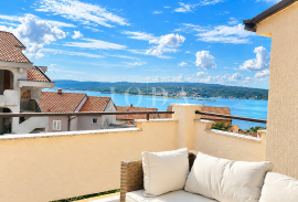 CRIKVENICA, stan 96m2, drugi kat, Crikvenica