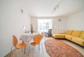 STAN S DVORIŠTEM, PRODAJA, ZAGREB, REMETE, 72 m2, 2-soban, Maksimir