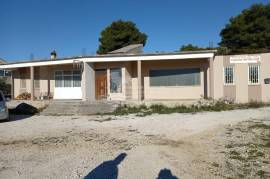 Dvojna kuća sa dva uredska prostora, 384 , Prodaja, Trogir