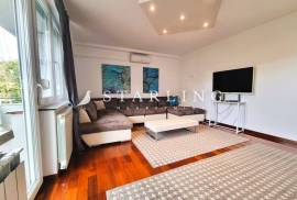 Stanovi, Donji Grad, Prodaja