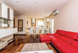 Crikvenica, stan 20 metara od mora sa bazenom, Crikvenica