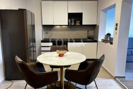 Samostojeća prizemnica s okućnicom i mogućnošću nadogradnje, 57 , Dobrinj