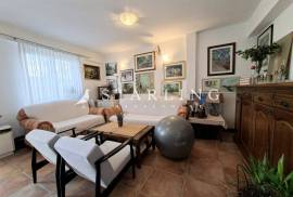 KUĆA, PRODAJA, ZAGREB, TRNOVČICA, 317 m2, 317 , Gornja Dubrava