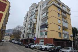 Četverosoban namješten stan Stari Grad, 71(80) m2, Sarajevo – Stari grad